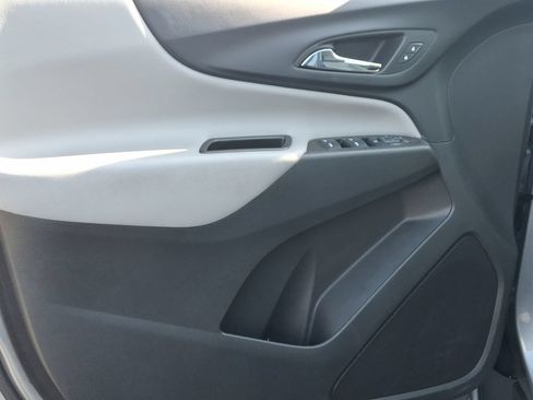 Certified 2023 Chevrolet Equinox LS FWD image 10