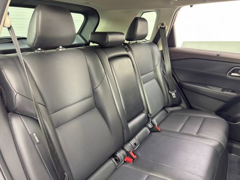 Used 2021 Nissan Rogue SV w/ Premium Package image 34