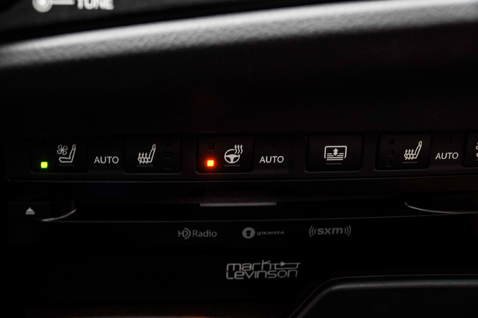 Used 2022 Lexus ES 350 Ultra Luxury w/ Accessory Package 2 FWD image 28