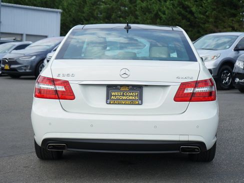 Used 2011 Mercedes-Benz E 350 4MATIC Sedan image 4
