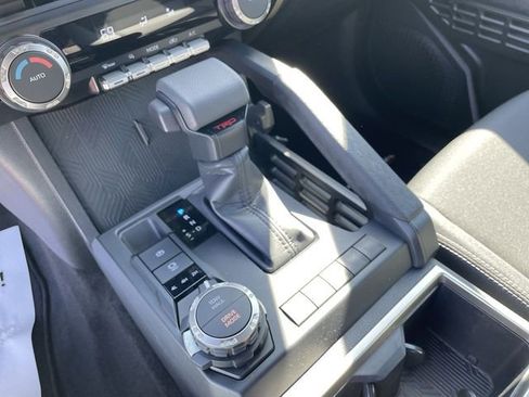 Used 2025 Toyota Tacoma TRD Sport AWD/4WD image 20