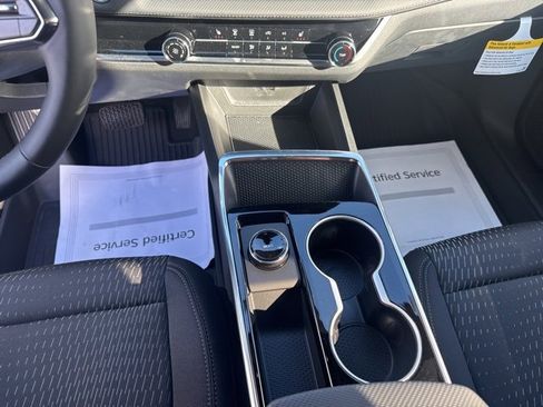 New 2026 Chevrolet Equinox LT w/ LPO, Floor Liner Package image 17