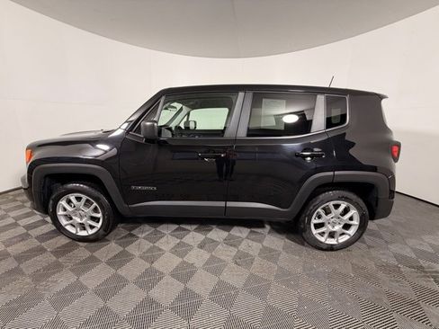 Certified 2023 Jeep Renegade Latitude image 5