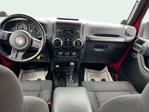 Used 2012 Jeep Wrangler Unlimited Sport image 12