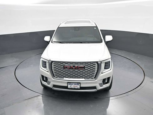 Used 2023 GMC Yukon XL Denali w/ Denali Reserve Package image 31