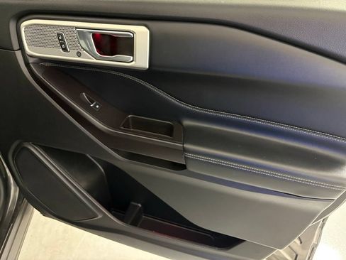 Used 2020 Ford Explorer Limited RWD image 44