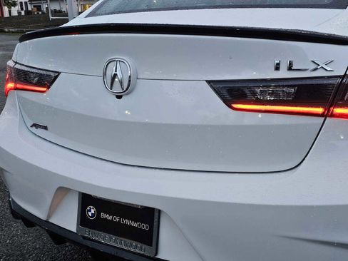 Used 2022 Acura ILX w/ Technology & A-SPEC Package image 13