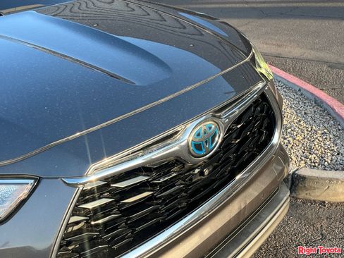 Used 2020 Toyota Highlander Platinum AWD/4WD image 7