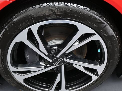 Used 2022 Audi e-tron GT Prestige w/ Prestige Package image 39