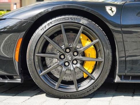 Used 2022 Ferrari SF90 Spider image 14