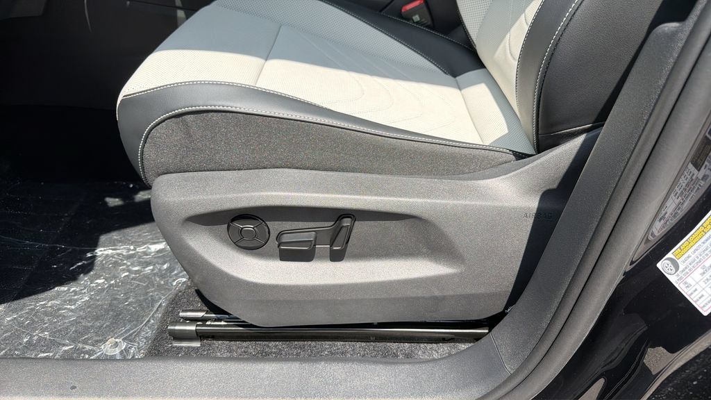 New 2026 Volkswagen Tiguan SE AWD/4WD image 18
