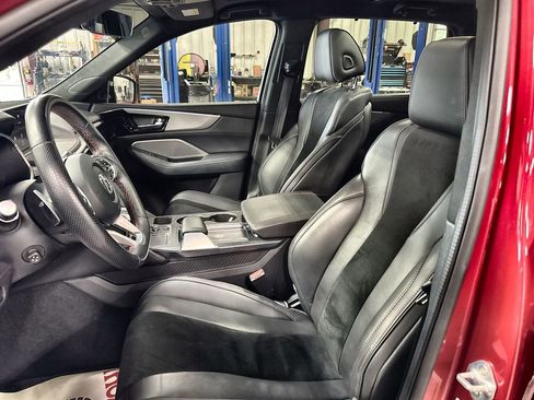 Used 2022 Acura MDX A-Spec image 12