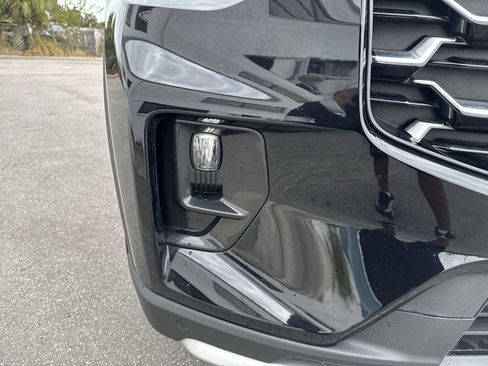 Used 2025 Ford Explorer Platinum image 10