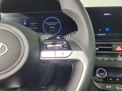 New 2025 Hyundai Elantra Limited image 20