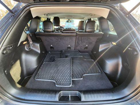 Used 2019 Jeep Cherokee Trailhawk w/ Cold Weather Group image 20