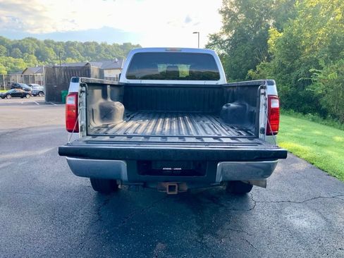 Used 2016 Ford F350 XLT w/ Camper Package AWD/4WD image 12