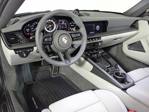 Certified 2024 Porsche 911 Targa 4S w/ Premium Package AWD/4WD image 4