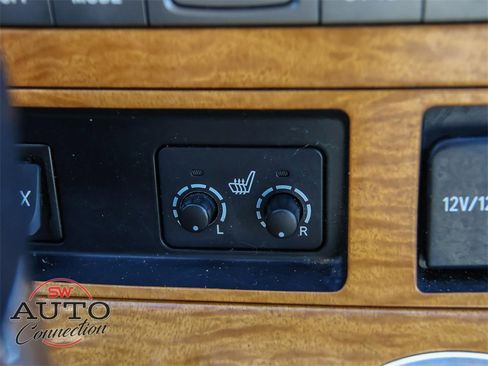 Used 2010 Toyota Highlander Limited image 38