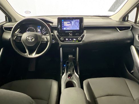 Used 2023 Toyota Corolla Cross LE FWD image 29