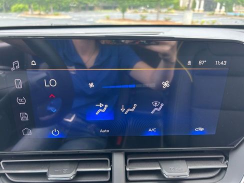 New 2026 Chevrolet Trax ACTIV w/ Sunroof Package FWD image 27