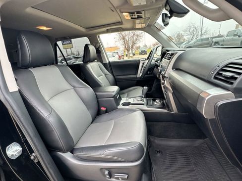 Used 2020 Toyota 4Runner SR5 Premium image 28