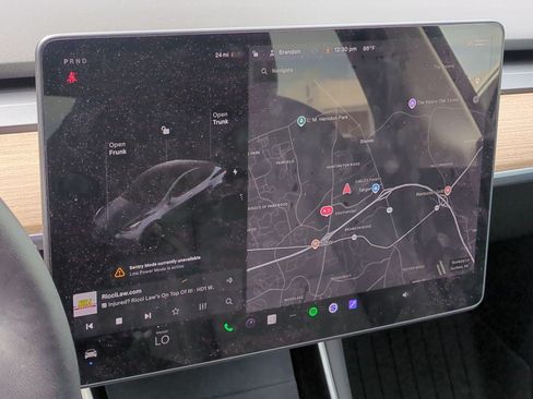 Used 2021 Tesla Model Y 2WD image 24