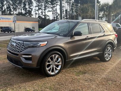 Used 2021 Ford Explorer Platinum w/ Premium Technology Package