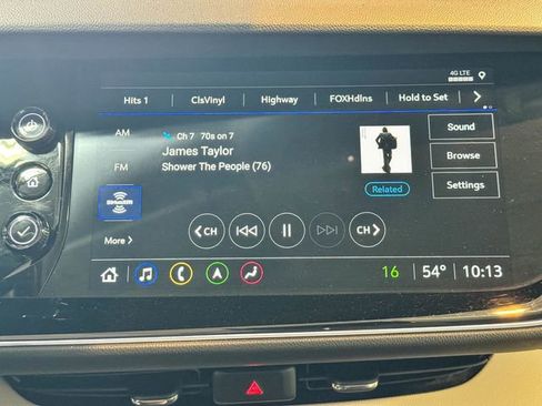 Certified 2022 Buick Envision Avenir w/ Technology Package II image 46