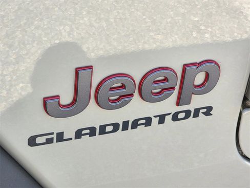 Used 2020 Jeep Gladiator Rubicon image 33
