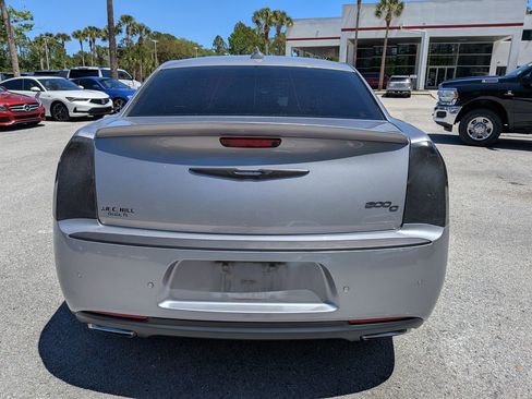 Used 2015 Chrysler 300 C w/ Light Group image 4