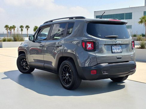 Used 2020 Jeep Renegade Latitude image 7