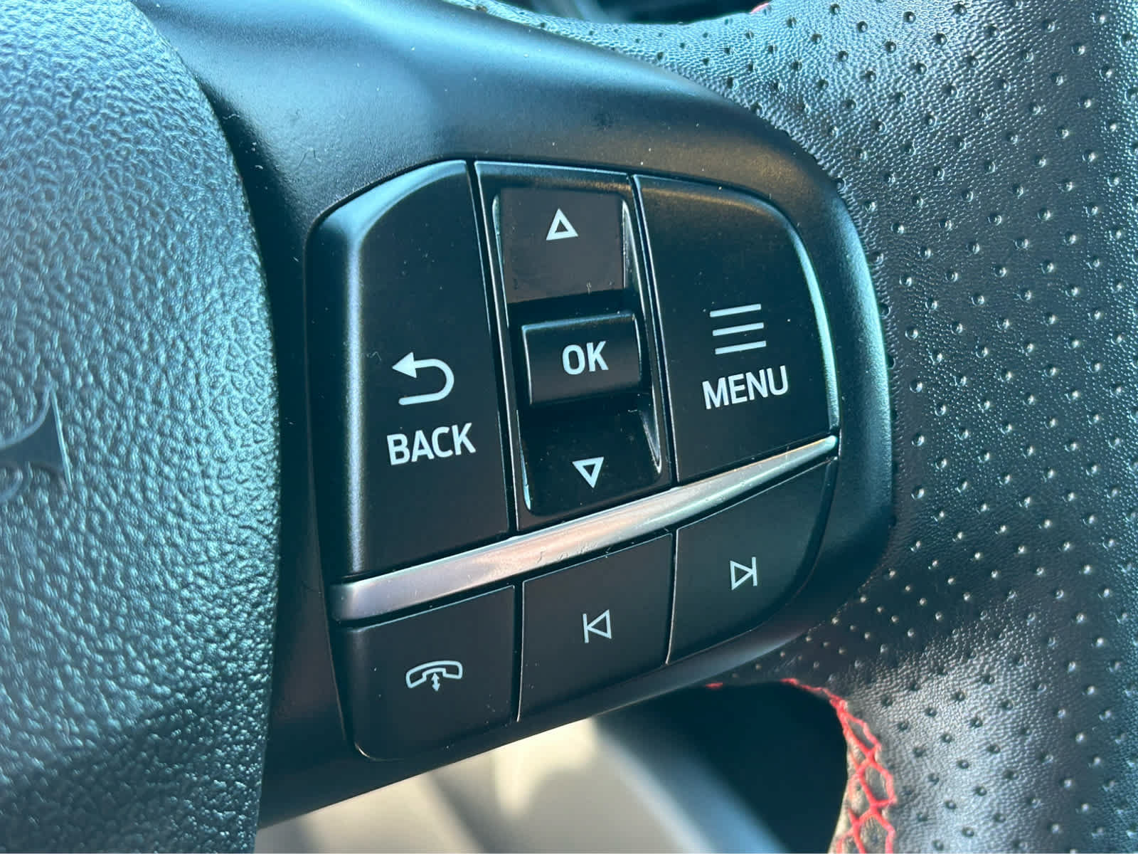 Used 2023 Ford Escape ST-Line w/ Tech Pack #1 FWD image 21