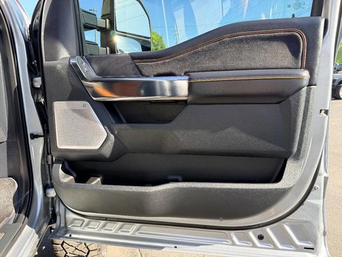 Used 2024 Ford F450 Platinum w/ FX4 Off-Road Package image 49