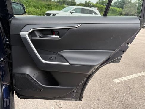 Used 2025 Toyota RAV4 XLE FWD image 14