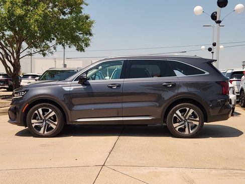 Certified 2022 Kia Sorento SX Prestige AWD/4WD image 12