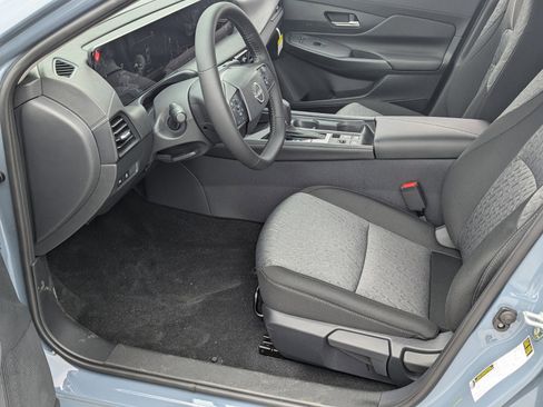New 2026 Nissan Sentra SV FWD image 5