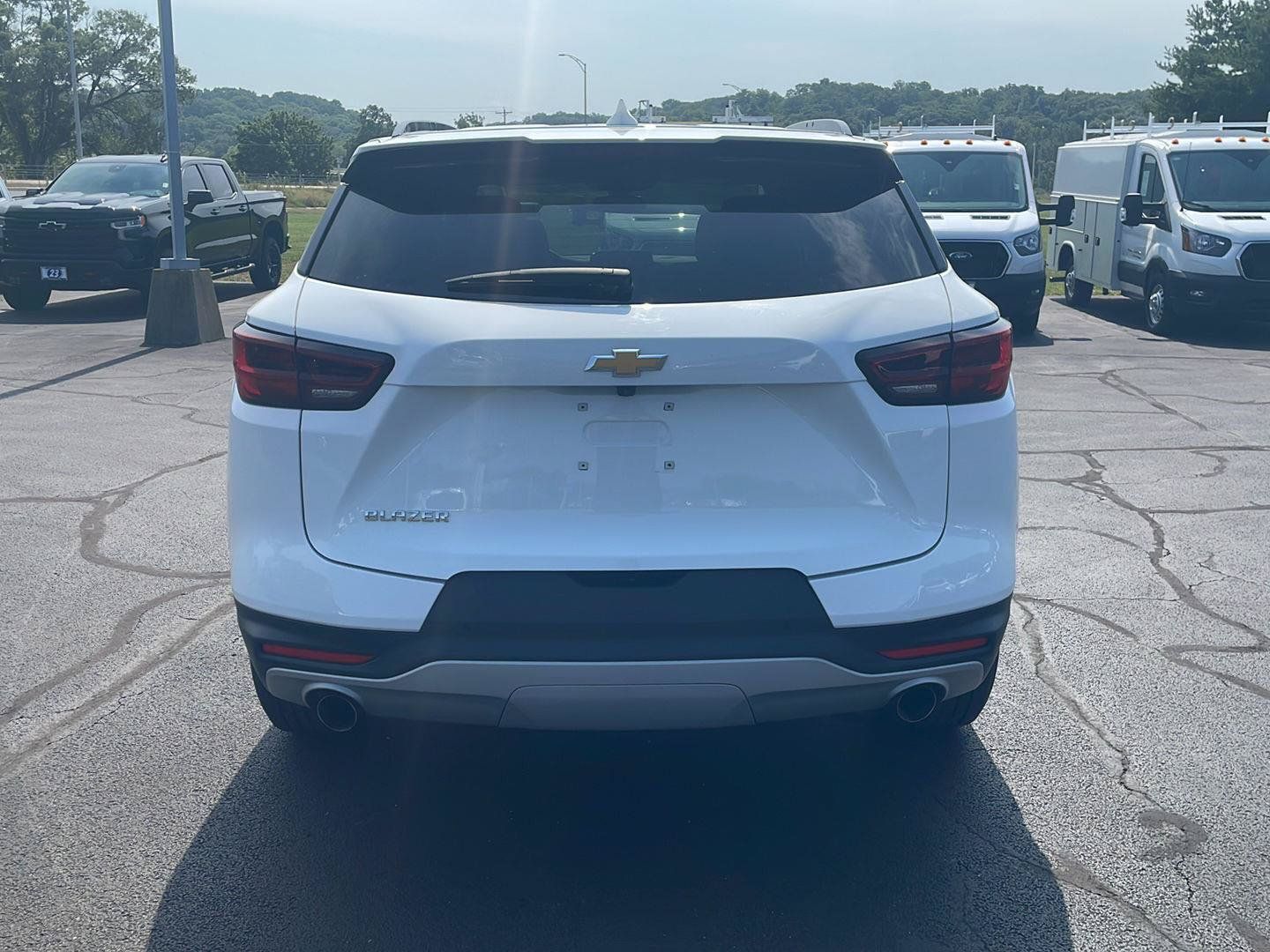 Used 2024 Chevrolet Blazer LT w/ Convenience Package FWD image 4
