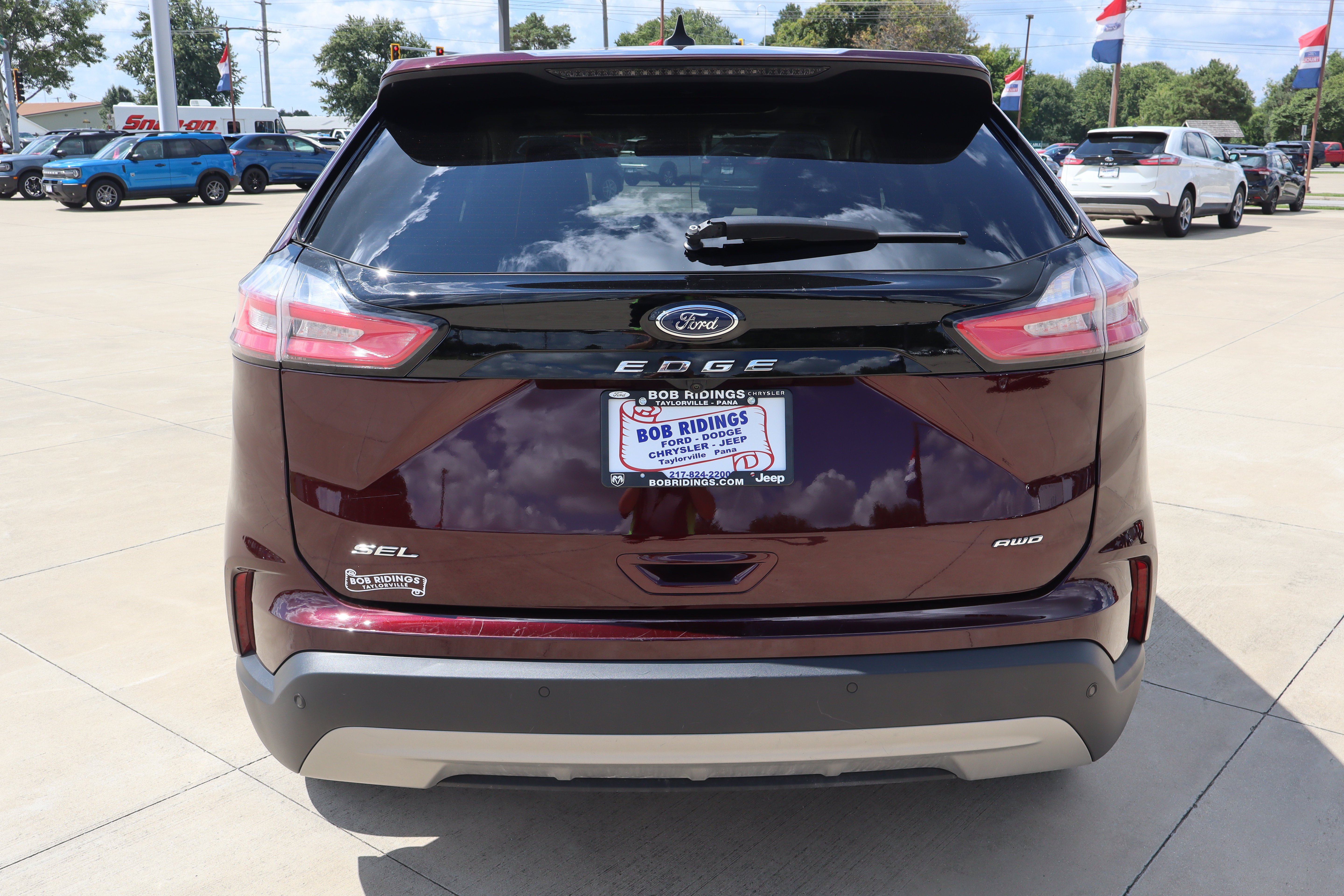 Used 2024 Ford Edge SEL w/ Convenience Package AWD/4WD image 6