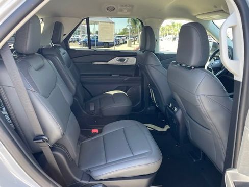 New 2026 Ford Explorer Active w/ Active Comfort Package RWD image 26