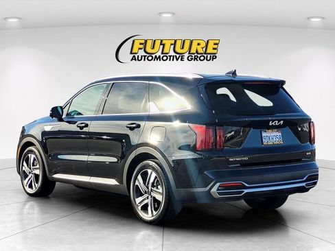 Used 2023 Kia Sorento SX Prestige w/ Panoramic Sunroof Package image 7