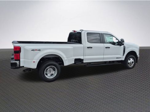 New 2026 Ford F350 XL w/ 360-Degree Camera Package image 4