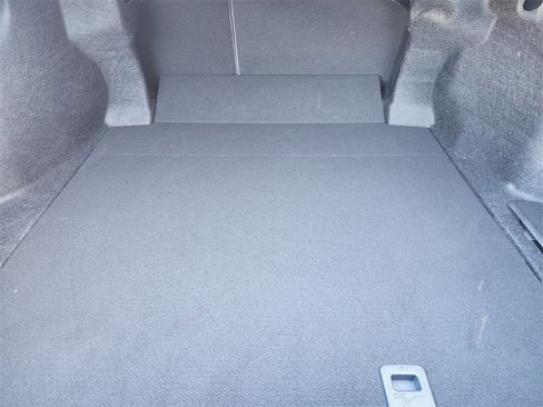 Used 2019 Toyota Camry XLE image 33