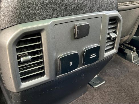 Used 2018 Ford F150 XLT w/ Equipment Group 302A Luxury image 33