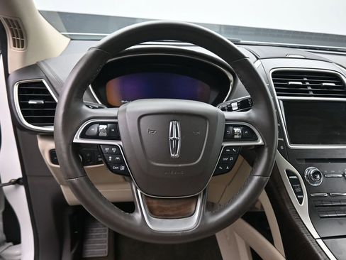 Used 2020 Lincoln Nautilus Reserve w/ Equipment Group 201A image 14