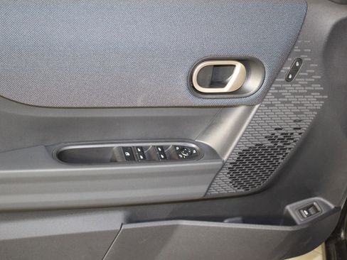 Used 2026 MINI Cooper 4-Door Hardtop FWD image 12