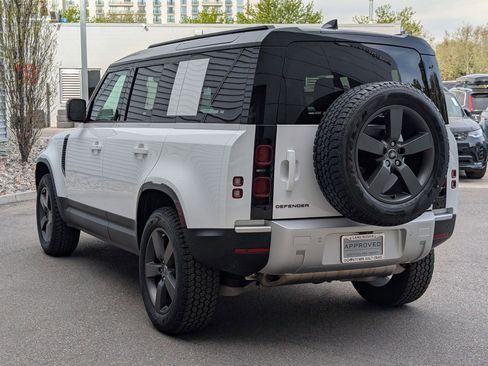 Used 2025 Land Rover Defender 110 S AWD/4WD image 10