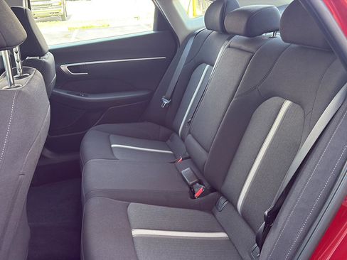 Used 2025 Hyundai Sonata SEL FWD image 30