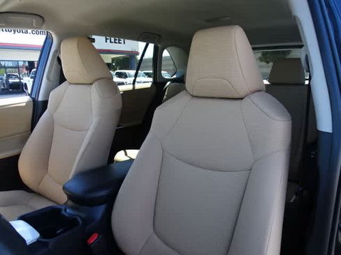 Certified 2025 Toyota RAV4 LE AWD/4WD image 19