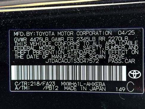 Used 2025 Toyota Prius Plug-In Hybrid FWD image 32