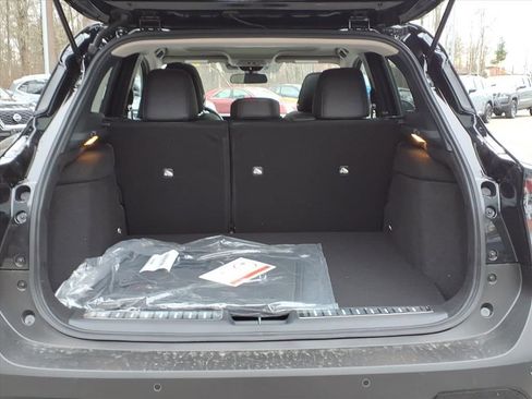 New 2026 Nissan Kicks SR w/ SR Premium Package image 6